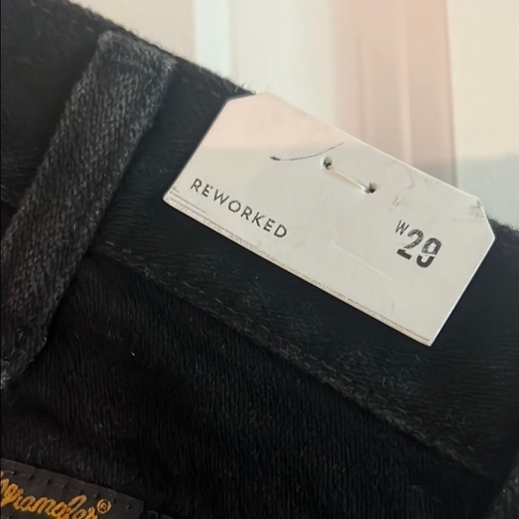 Wrangler - Picture 7 of 7